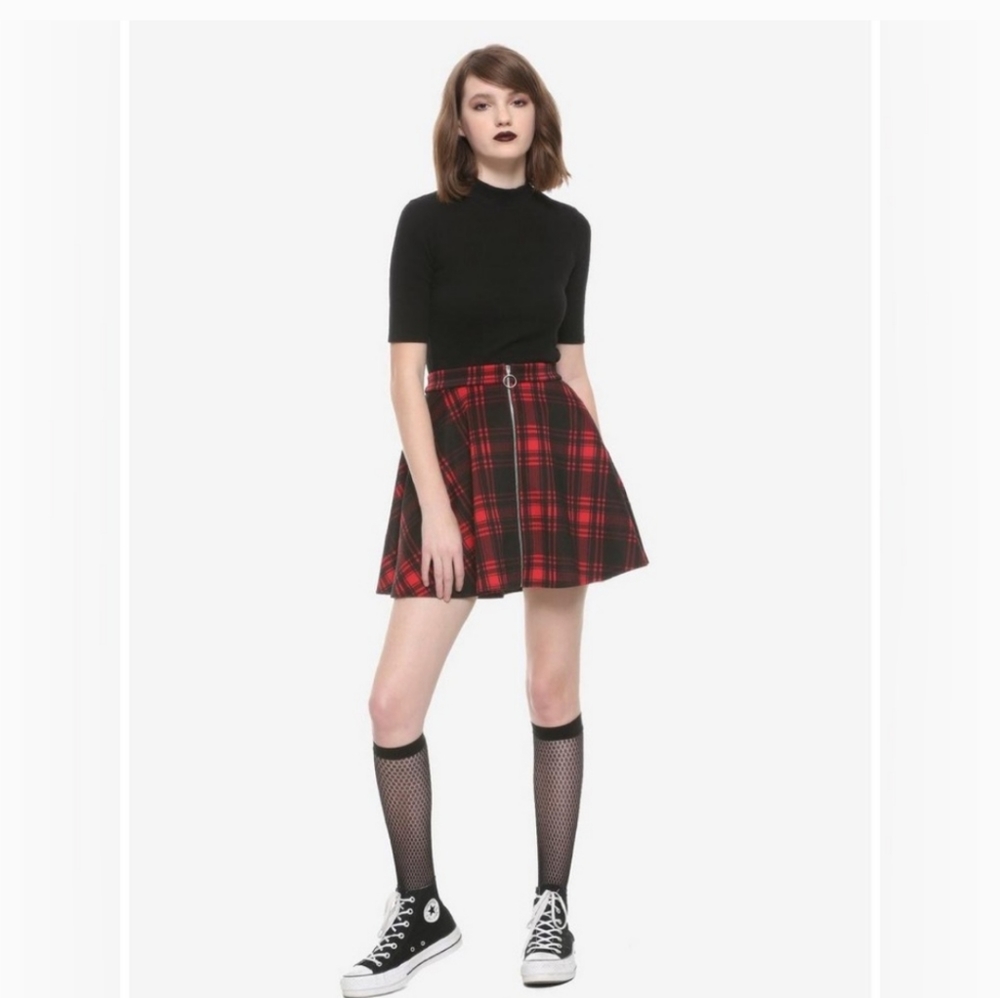 Hot topic skirt size S M